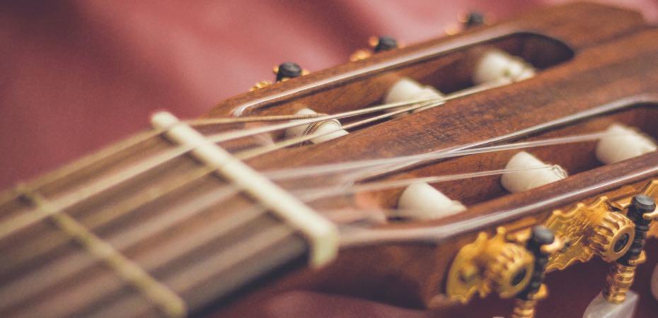 Comment Changer Ses Cordes De Guitare Classique Comment Sélectionner ses Cordes de Guitare ? | Superprof