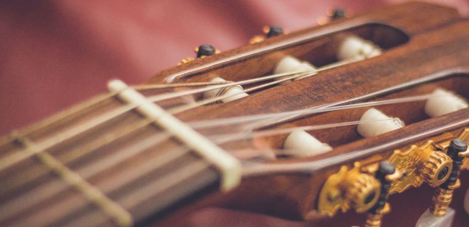 Comment Sélectionner ses Cordes de Guitare ?