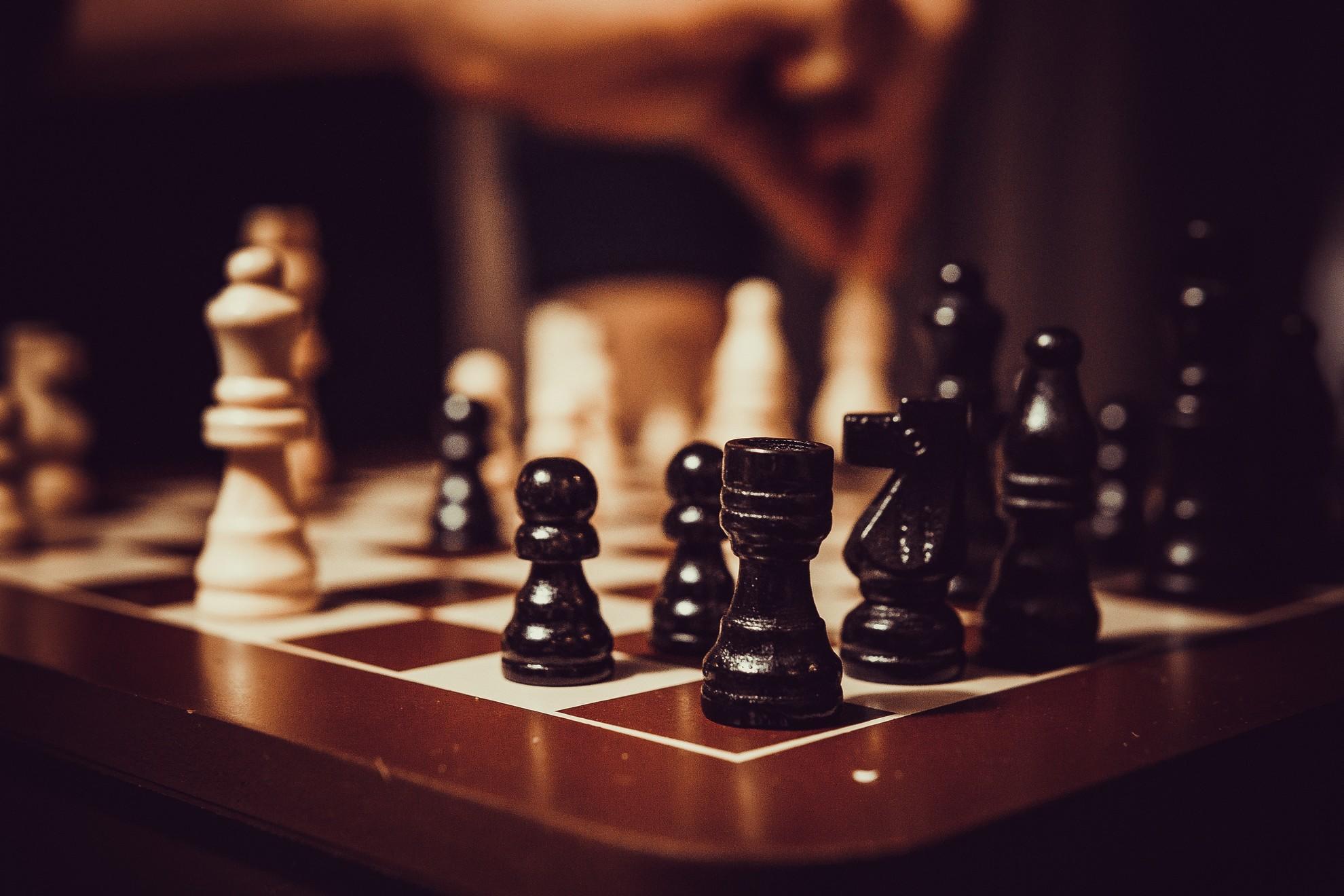 Quelle Utilisation Faire de la Tour aux Échecs