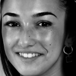 Sarah - Prof de droit civil - Aix-en-Provence