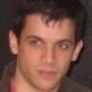 Thomas - Prof de marketing - Paris