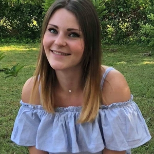 Amélie - Prof de maths - Versailles