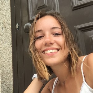 Lea - Prof de maths - Nemours