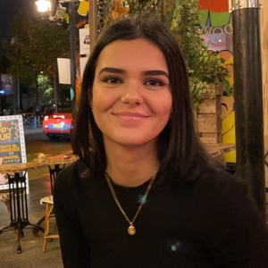 Élina - Prof d'aide aux devoirs - Pierrelaye