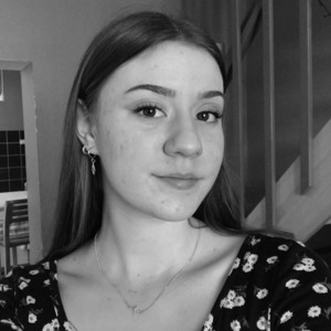 Lena - Prof d'aide aux devoirs - Châteauroux
