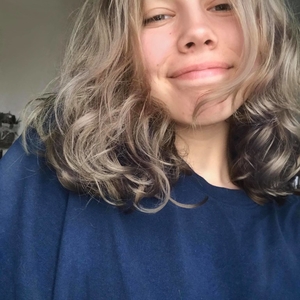 Maelle - Prof d'anglais - Poitiers