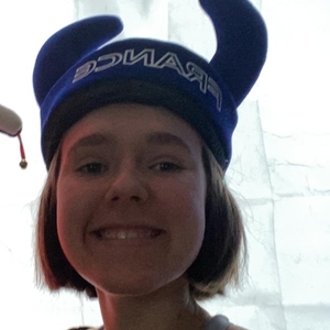 Anaïs - Prof de physique - chimie - Cachan