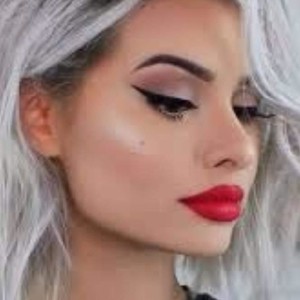 Salma - Prof de maths - Villeurbanne
