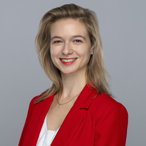 Stella - Prof de droit des affaires - Paris