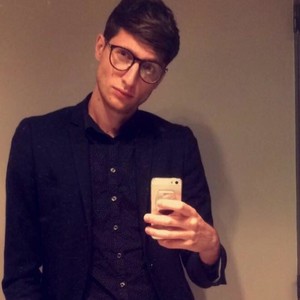 KEVIN - Prof de biologie - Paris