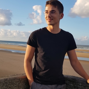 Julien - Prof de maths - Saint-Gelais