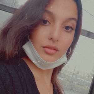 Aya - Prof de français - Calais
