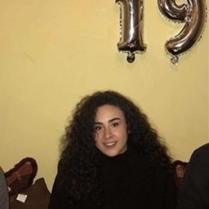 Yousra - Prof de maths - Metz
