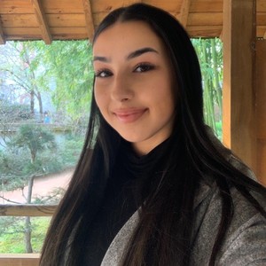 Elisa - Prof de droit civil - La Celle-sous-Gouzon