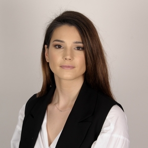 Aurore - Prof de droit - Ajaccio