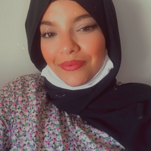 Imane - Prof d'aide à la rédaction de cv - lettre de motivation - Lyon 2e