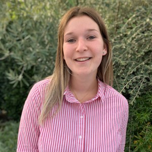 Julie - Prof d'espagnol - Saint-Denis-en-Val
