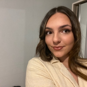 Lola - Prof d'anglais - Nancy