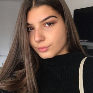 Sarah - Prof de français - Seloncourt