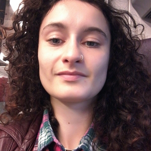 Naomi - Prof de philosophie - Nantes