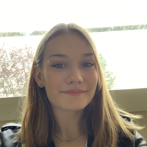 Agathe - Prof d'aide aux devoirs - Manziat