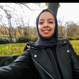 Soukaina - Prof de maths - Lannion