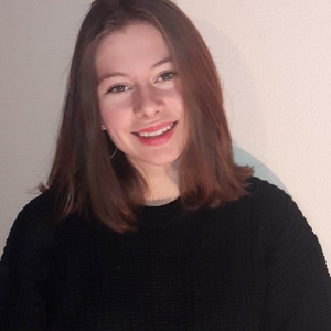 Laura - Prof d'aide à la rédaction de cv - lettre de motivation - Marpiré