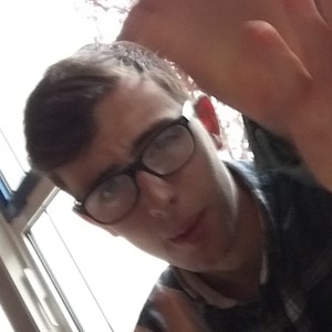 Hugo - Prof de physique - chimie - La Colombe