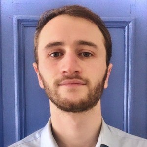 Hadrien - Prof d'histoire - géo - Toulouse