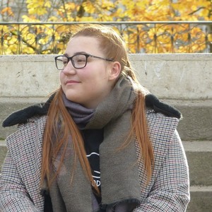Cécile - Prof d'initiation informatique - Tours