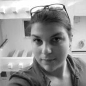 Caroline - Sortie d'école & baby-sitting - Lons-le-Saunier