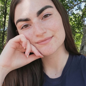Coralie - Prof d'aide aux devoirs - Mandrevillars