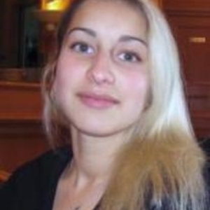Flore - Sortie d'école & baby-sitting - Brétigny-sur-Orge