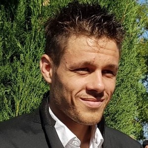 Bastien - Prof d'histoire - Bessey
