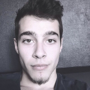 Tom - Prof de maths - Azur
