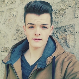 Theo - Prof d'aide aux devoirs - Firminy