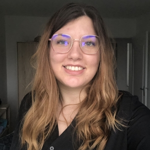 Elodie - Prof d'aide aux devoirs - Lucé