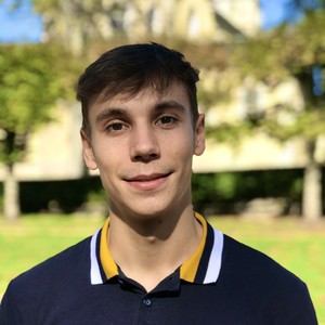 Alexis - Prof d'initiation informatique - Amancy