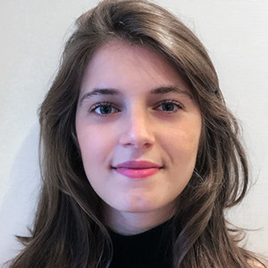 Marine - Prof de droit - Aulnay-sous-Bois