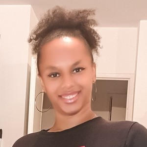 Sarah - Prof d'aide à la rédaction de cv - lettre de motivation - Montmagny
