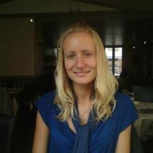 Laurie - Prof de maths - Cergy