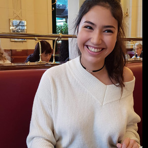 Ilaria - Prof de commentaire de texte - London
