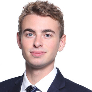 Thomas - Prof d'économie - Paris