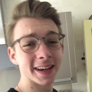 Damien - Prof d'initiation informatique - Paris