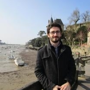 Emmanuel - Prof d'histoire - Dijon