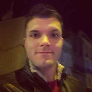 Alexandre - Prof d'histoire - Angers
