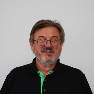 Alexandre - Prof d'initiation informatique - Faverdines