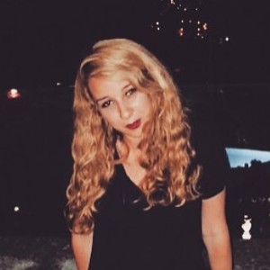 Stéphanie - Prof de droit civil - Paris