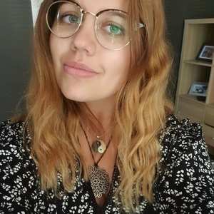 Coline - Prof d'histoire - géo - Lille