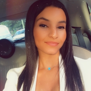 Yasmine - Prof de français - L'Île-Saint-Denis